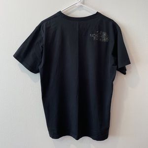 North Face black T